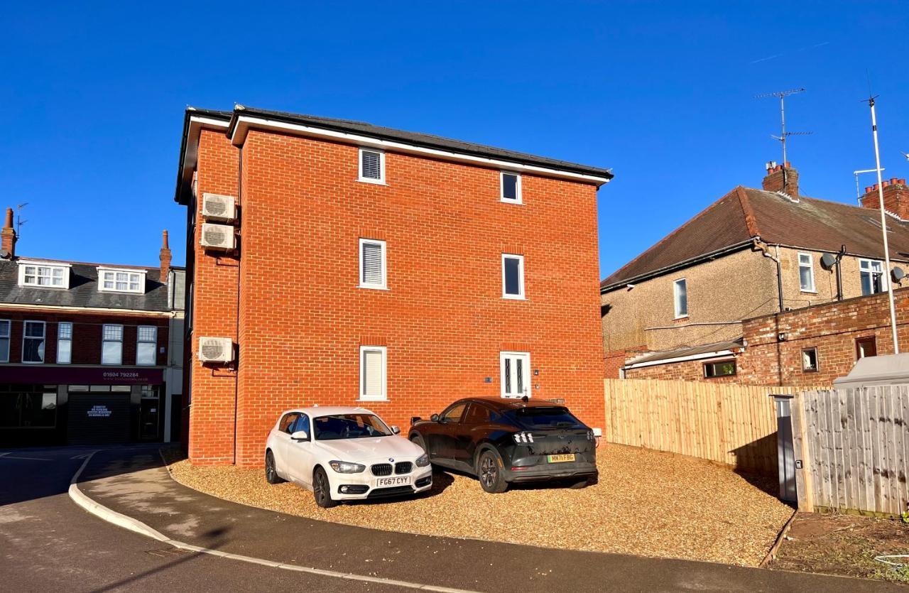 Ferienwohnung Superb Modern Flat In Northampton, Parking &Ev Exterior foto