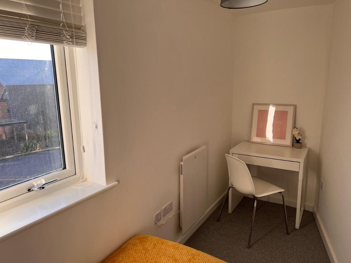 Ferienwohnung Superb Modern Flat In Northampton, Parking &Ev Exterior foto