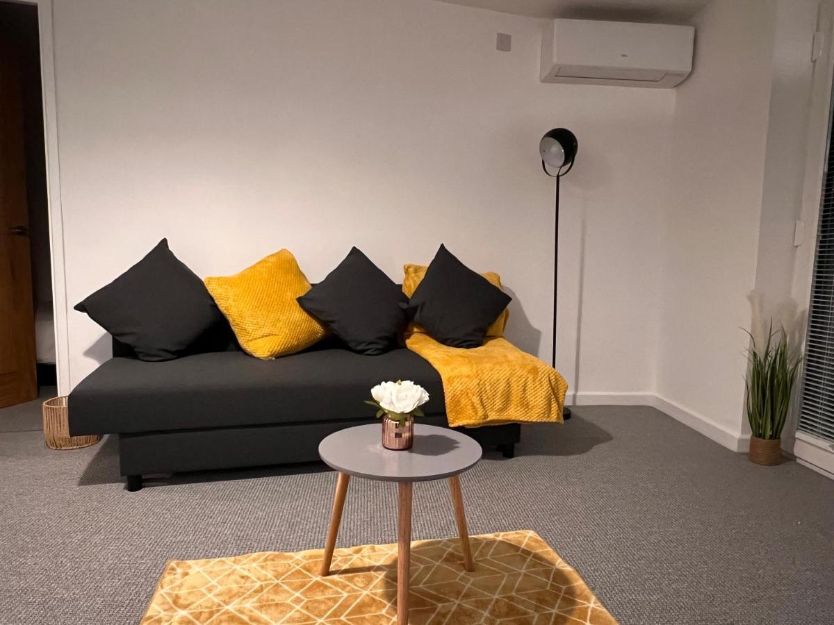 Ferienwohnung Superb Modern Flat In Northampton, Parking &Ev Exterior foto