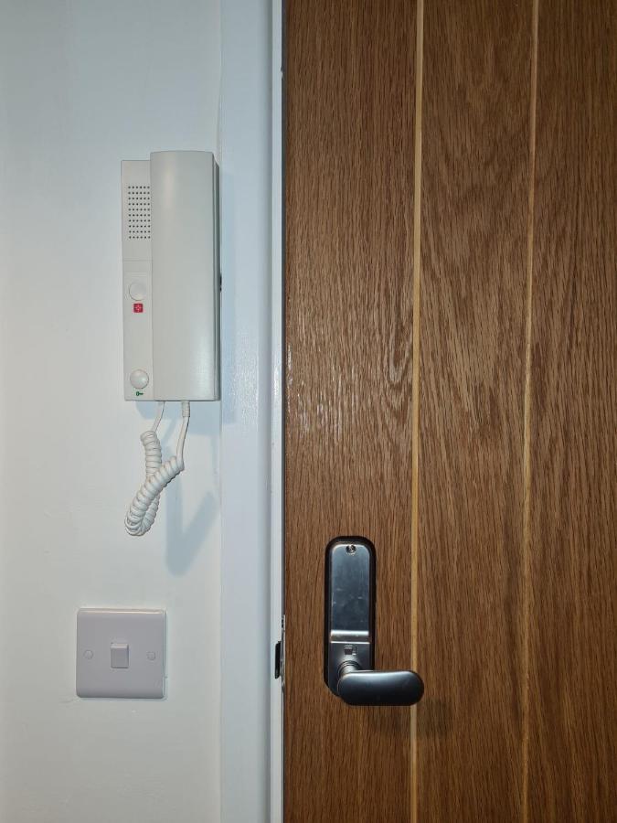 Ferienwohnung Superb Modern Flat In Northampton, Parking &Ev Exterior foto